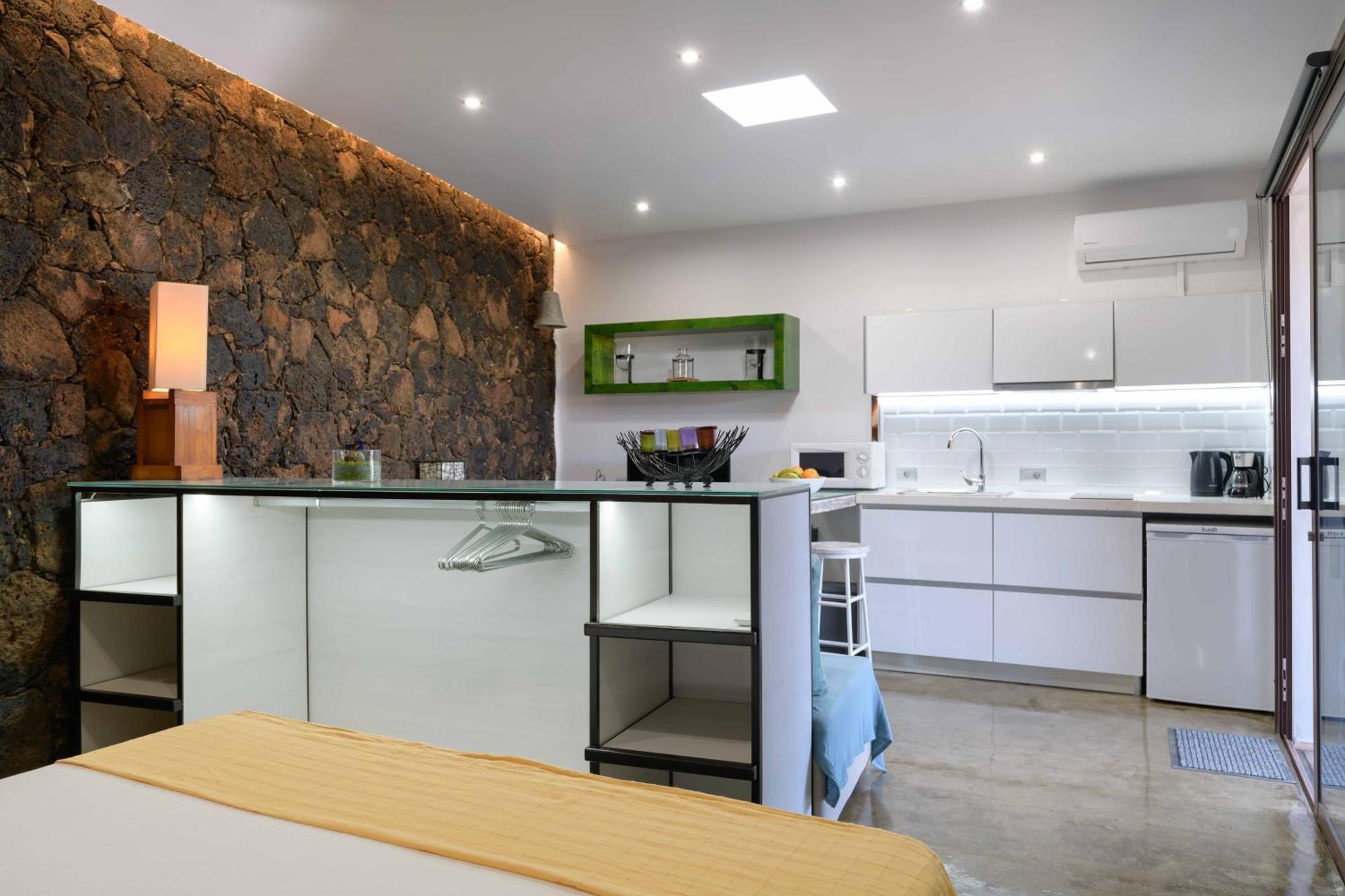 Los 4 Nobles Apartment
